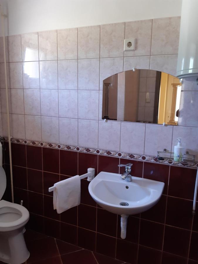 Helga Apartman Makó Exterior foto
