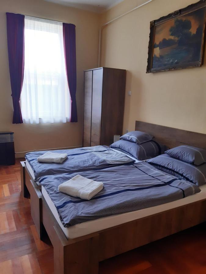 Helga Apartman Makó Exterior foto